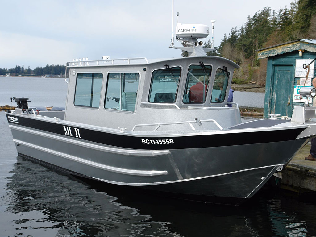 32' Pilot House Aluminum Boat by Silver Streak Boats