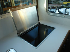 Cook top - (Wallas) 2 burner diesel cook top with heater/blower, exhaust thru hull kit and 2 GAL removable diesel tank