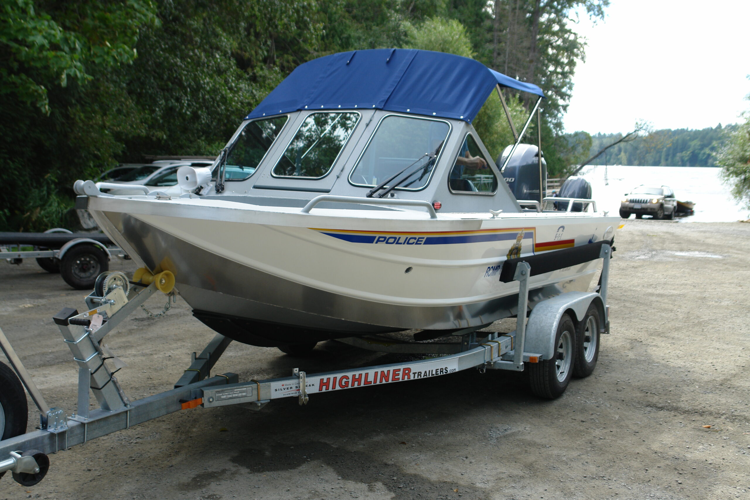 18'-6 Centre Console Challenger Aluminum Boat - by Silver Streak
