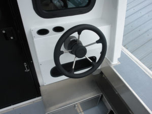 dual-station-steering-console
