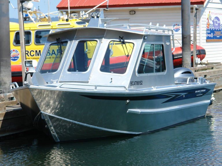 20cabinboatsilverstreak1 Silver Streak Boats