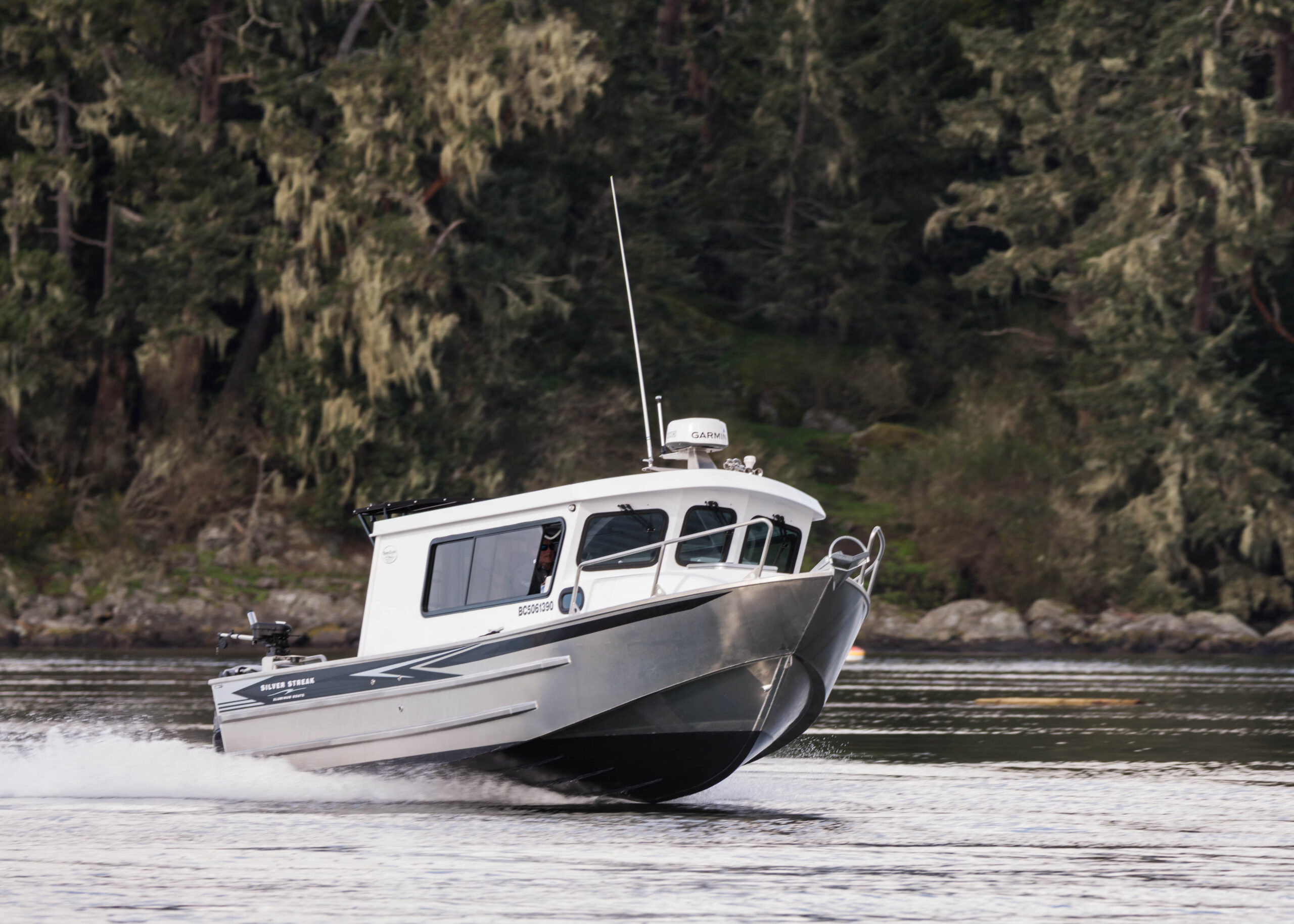 25' Swiftsure - Aluminum Cabin Boat by Silver Streak Boats