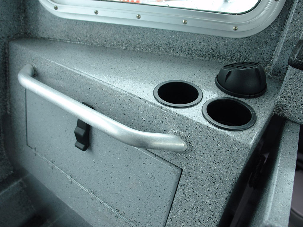 32' pilot house aluminum boat by silver streak boats