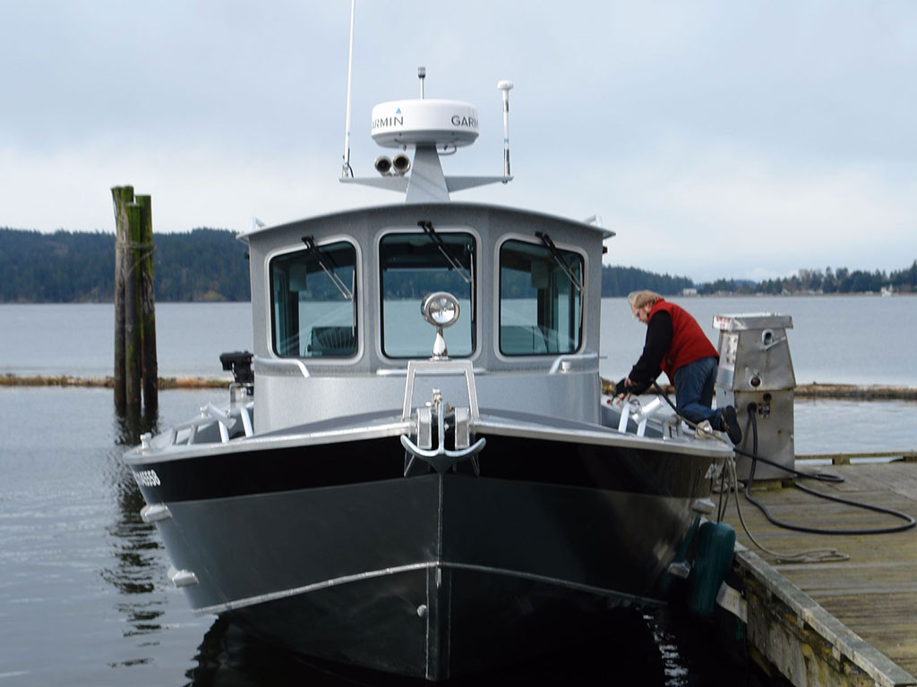 32' Pilot House Aluminum Boat by Silver Streak Boats