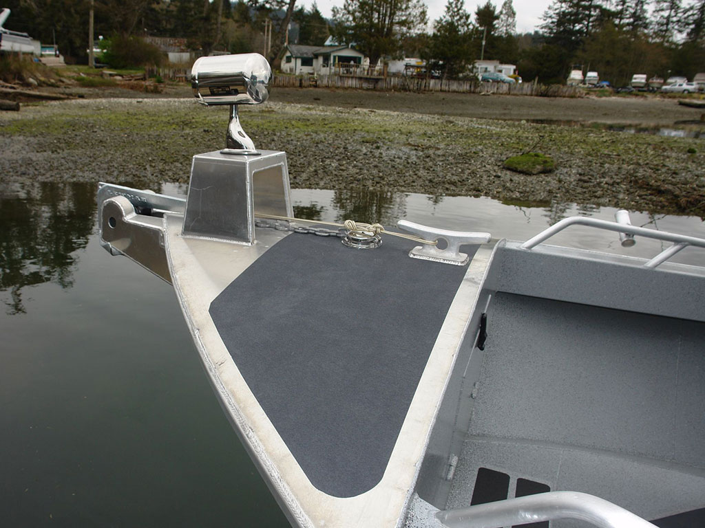 32' Pilot House Aluminum Boat by Silver Streak Boats